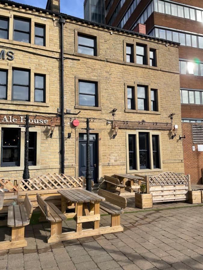 Plumbers Arms Hotel Huddersfield Eksteriør billede