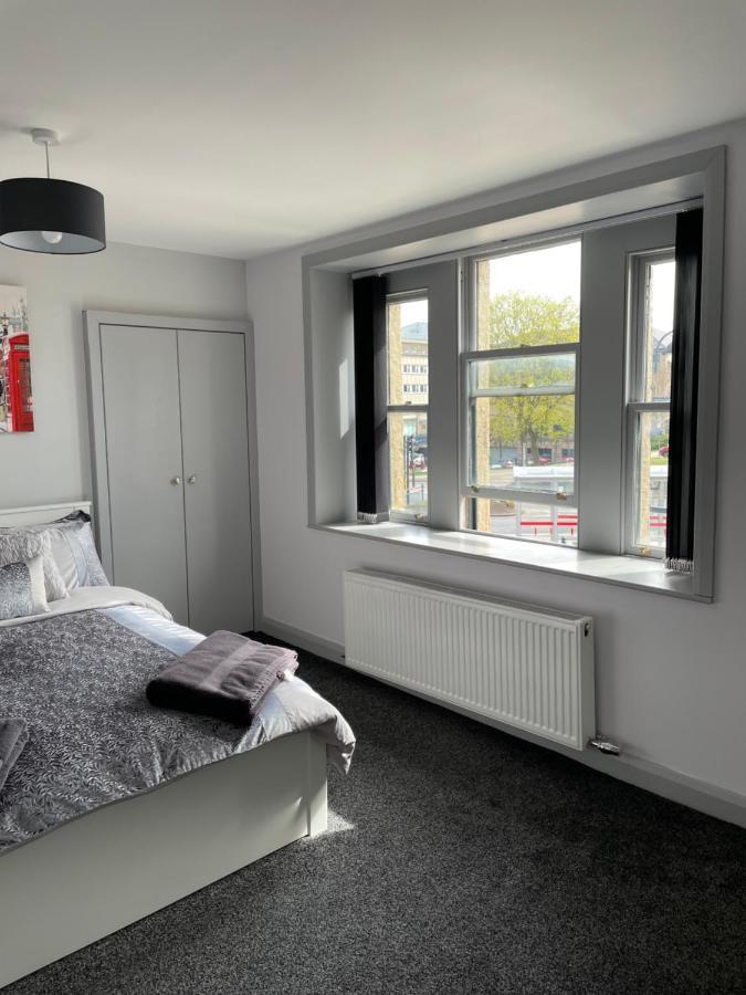 Plumbers Arms Hotel Huddersfield Eksteriør billede